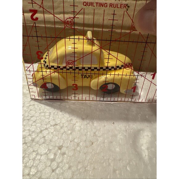 Dept 56 Original 1987 Snow Village Accessories Yellow Checker Taxi 5106-3 No Box - Picture 7 of 11